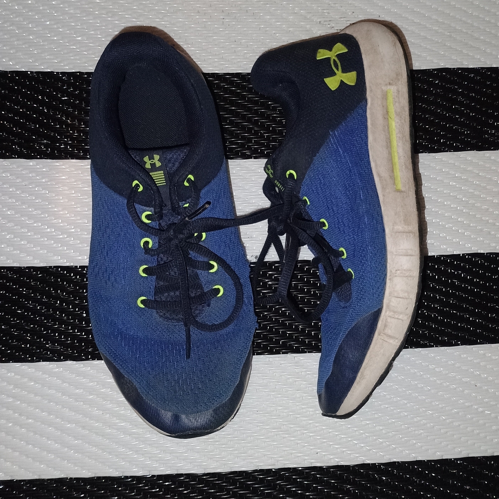 ✨ 2 For $6 ✨ Under Armour Blue and Yellow Sneakers with Neon Accents